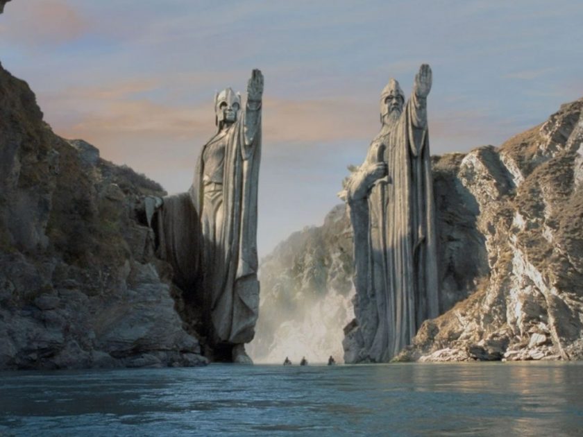 Gates of Argonath in the Lord of the Rings
